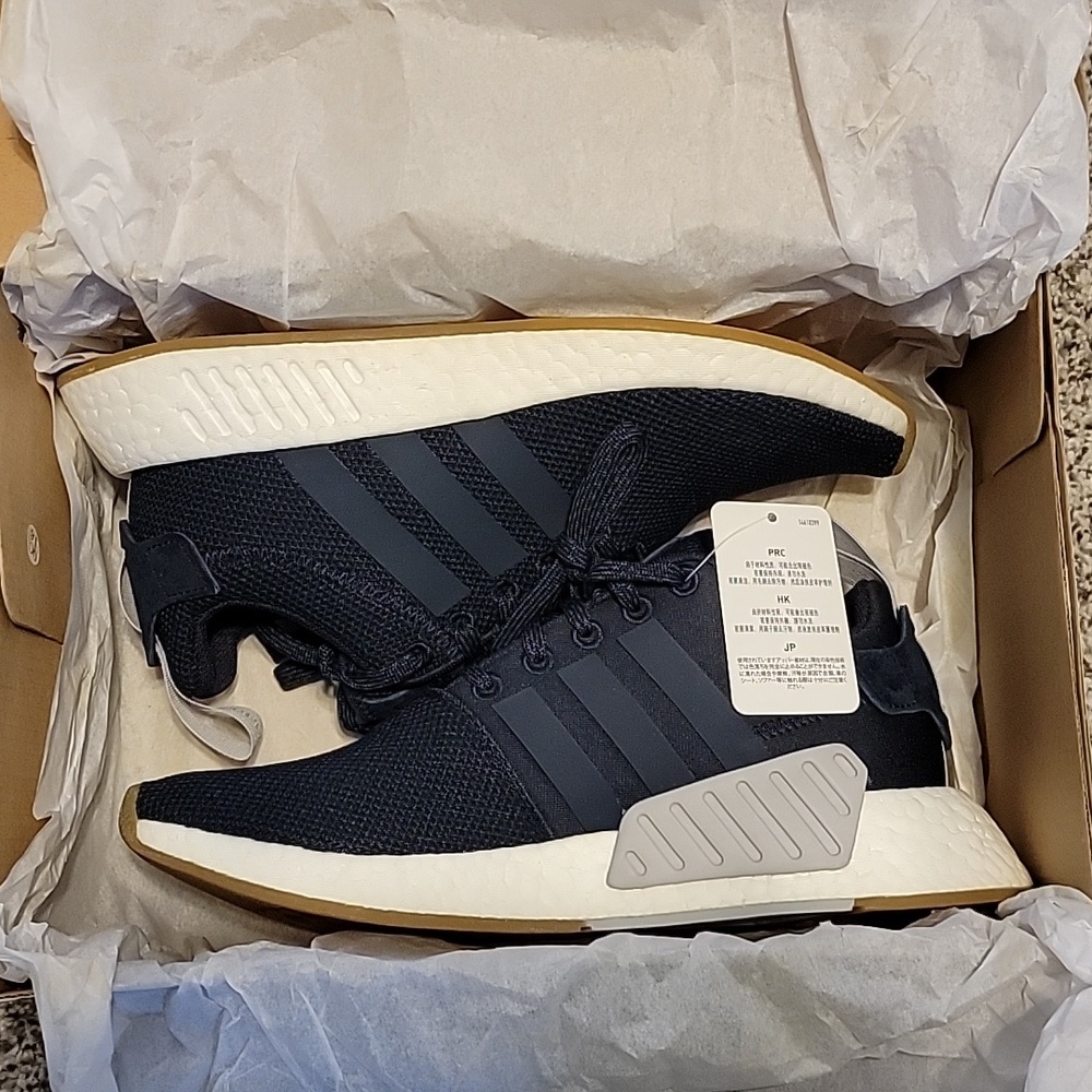 NWT Adidas Women's NMD_R2 'Legend Ink'